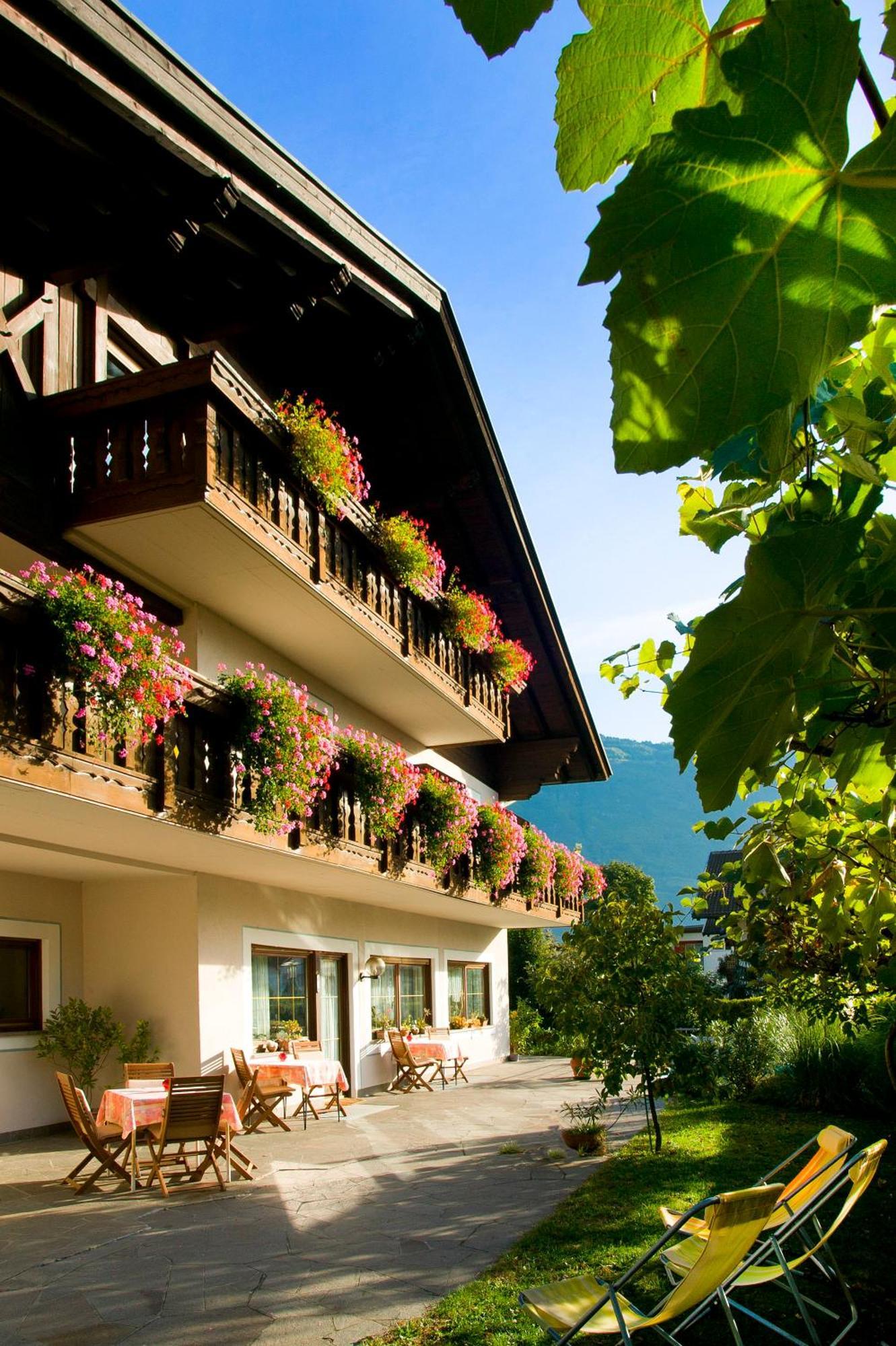 Bed&Breakfast Pension Hilpold Lana Esterno foto