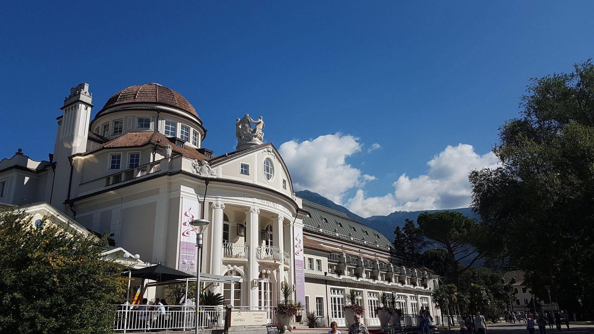 Bed&Breakfast Pension Hilpold Lana Esterno foto