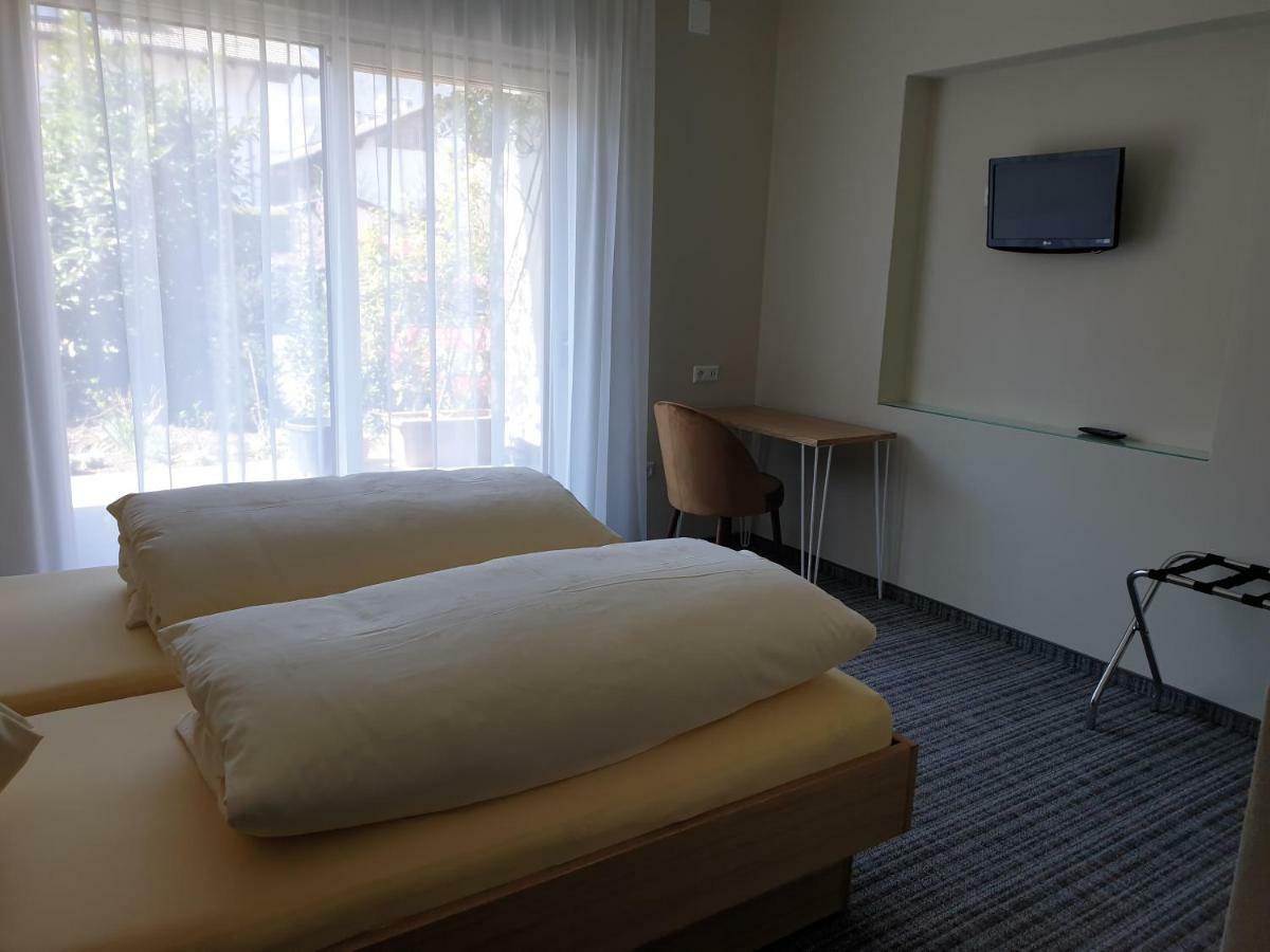 Bed&Breakfast Pension Hilpold Lana Esterno foto